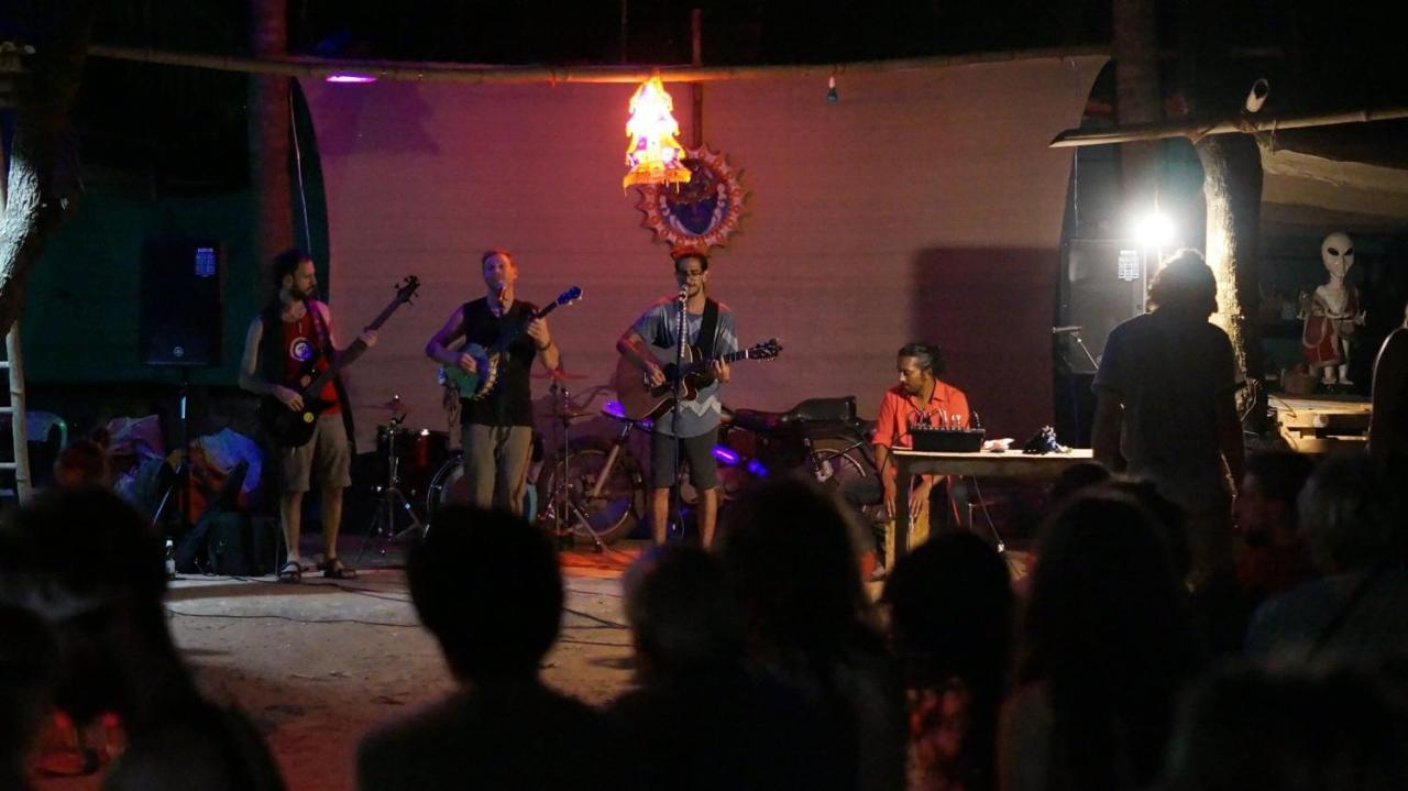Namahstay Eco Hostel & Coworking & Art Community Space Arambol Bagian luar foto