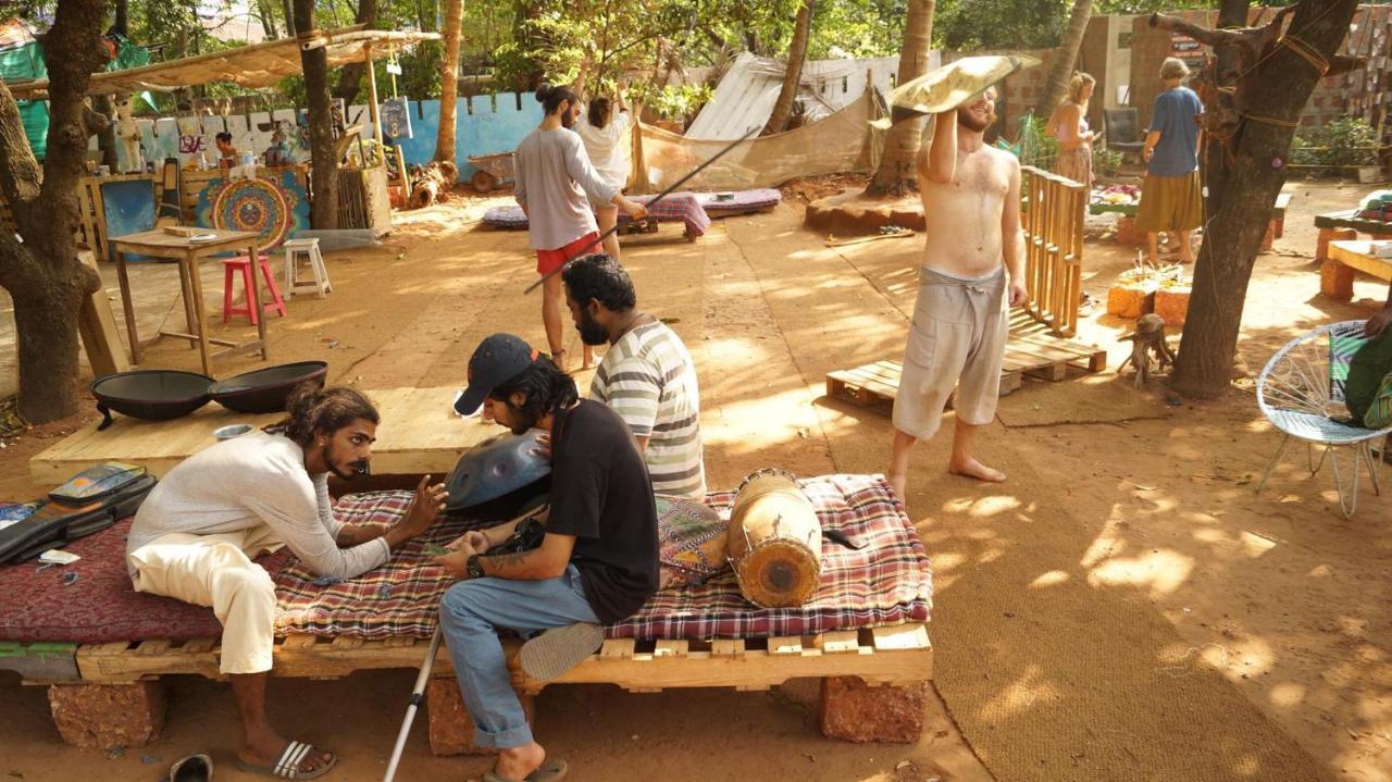 Namahstay Eco Hostel & Coworking & Art Community Space Arambol Bagian luar foto